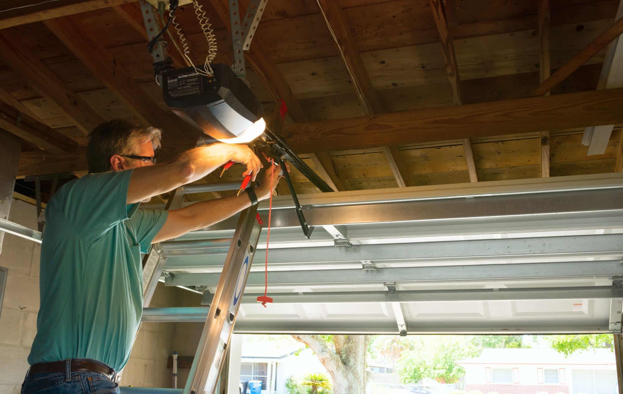 How Much Does New Garage Door Repair Cost?