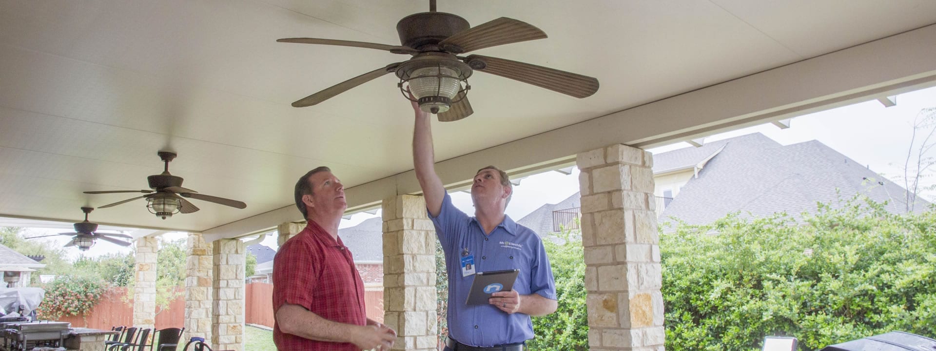 How Much Do Electricians Cost To Install a Ceiling Fan?